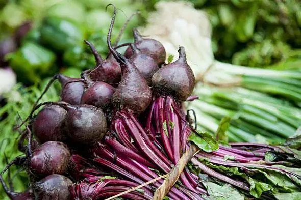 learn-how-to-use-beetroot-beetroot-juice-for-hair-growth-in-5-ways